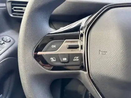 Photo 24 Peugeot Partner E- FOURGON M 800 KG 136 CH BATTERIE 54 KWH