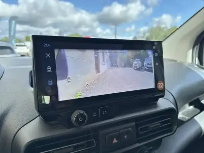 Photo 25 Peugeot Partner E- FOURGON M 800 KG 136 CH BATTERIE 54 KWH