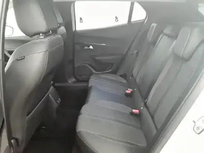 Photo 9 Peugeot 2008  Moteur électrique 136 ch