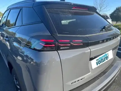 Photo 16 Peugeot 2008  Hybrid 145 e-DCS6