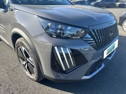 Photo 15 Peugeot 2008  Hybrid 145 e-DCS6