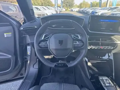 Photo 8 Peugeot 2008  Hybrid 145 e-DCS6