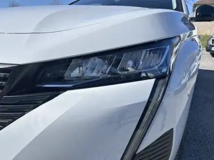 Photo 15 Peugeot 308  BlueHDi 130ch S&S EAT8