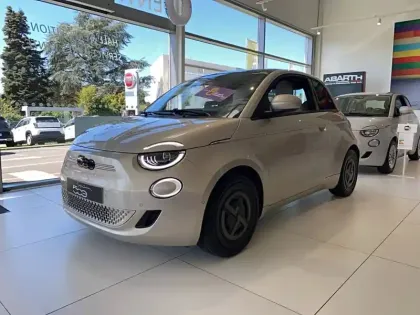 Photo Fiat 500 Giorgio Armani Collector's Edition