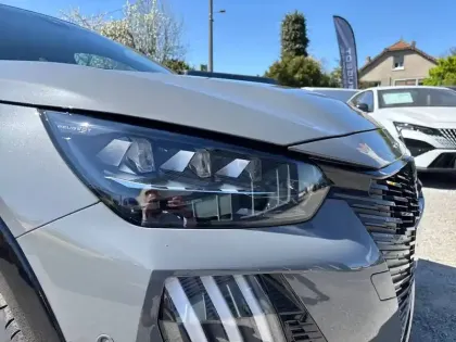 Photo 15 Peugeot 208  Electrique 51 kWh 156ch