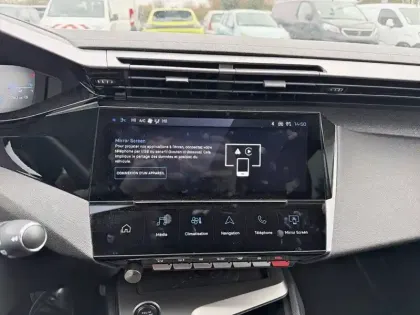 Photo 14 Peugeot 308  BlueHDi 130ch S&S EAT8