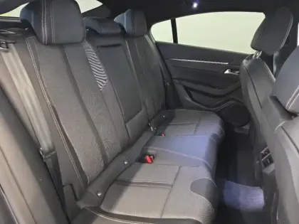 Photo 11 Peugeot 508  Hybrid 180ch Allure e-EAT8