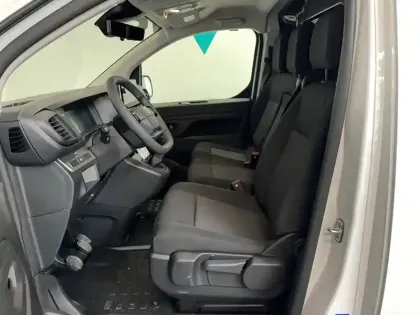 Photo 6 Peugeot Expert  Fourgon Taille M BlueHDi 145 BVM6