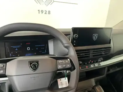 Photo 7 Peugeot Expert  Fourgon Taille M BlueHDi 145 BVM6