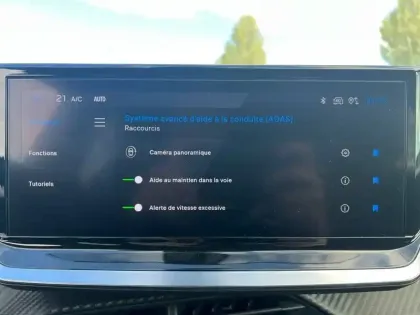 Photo 55 Peugeot 2008  Electrique 50 kWh 136 ch