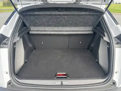 Photo 34 Peugeot 2008  Electrique 50 kWh 136 ch