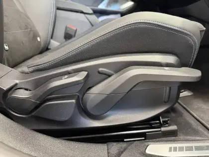 Photo 117 BMW Serie 1 123 xDrive 218 ch DKG7