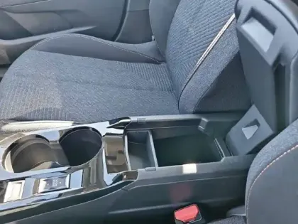 Photo 39 Peugeot 208  Electrique 50 kWh 136ch