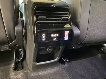 Photo 52 Peugeot 5008  Hybrid 136 e-DCS6