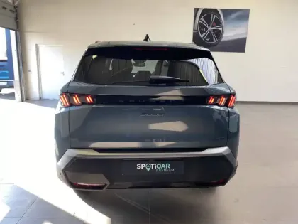 Photo 35 Peugeot 5008  Hybrid 136 e-DCS6