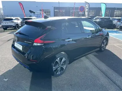Photo 64 Nissan Leaf  Electrique 40kWh