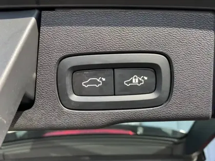 Photo 29 Volvo Xc60  B4 AWD 197 ch Geartronic 8