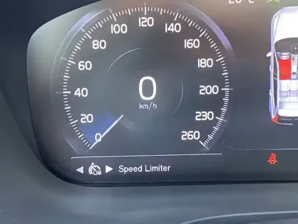 Photo 26 Volvo Xc60  B4 AWD 197 ch Geartronic 8