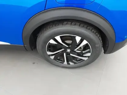 Photo 12 Peugeot 2008  Moteur électrique 136 ch