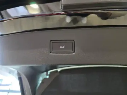 Photo 24 Ford Capri  286ch Extended Range 77kW RWD