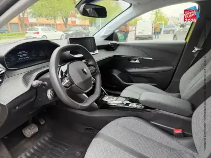 Photo 44 Peugeot 208  e- 136ch Active