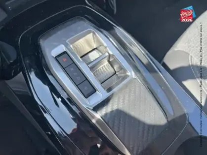 Photo 27 Peugeot 208  e- 136ch Active