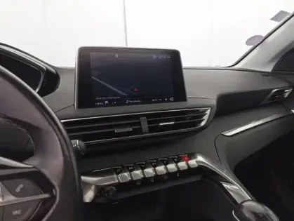 Photo 13 Peugeot 3008 Puretech 130ch S&S BVM6 Allure