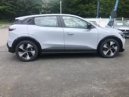 Photo 5 Renault Megane  E-Tech EV40 130ch standard charge Equilibre