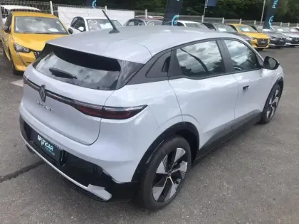 Photo 19 Renault Megane  E-Tech EV40 130ch standard charge Equilibre