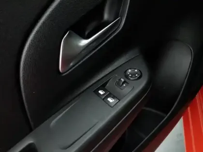 Photo 19 Opel Corsa  1.2 75 ch BVM5 Edition