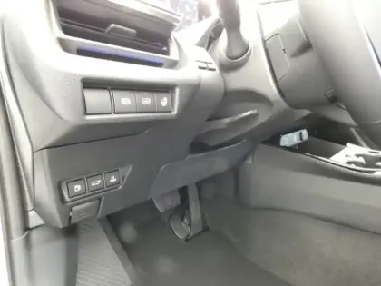 Photo 19 Toyota Prius Hybride Rechargeable 223ch Design