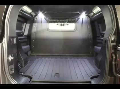 Photo 11 Land rover Defender  90 3.0 D250 SE HARD TOP