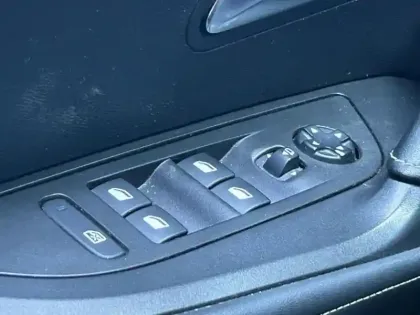 Photo 13 Peugeot 2008  1.2 PureTech 155ch S&S GT EAT8