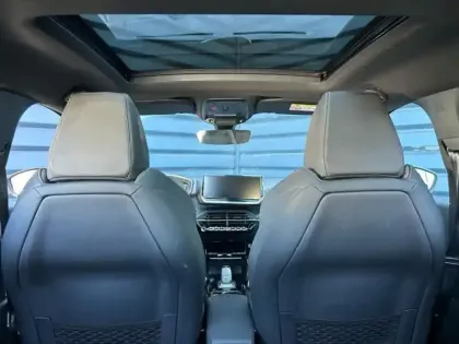 Photo 10 Peugeot 2008  1.2 PureTech 155ch S&S GT EAT8