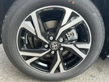 Photo 6 Toyota Yaris  116h Design 5p MC24