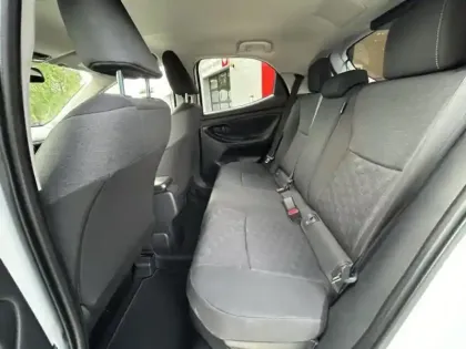 Photo 10 Toyota Yaris  116h Design 5p MC24