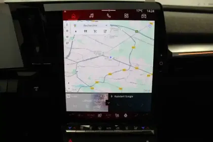 Photo 8 Renault Megane  E-Tech 220 ch autonomie confort GSR2