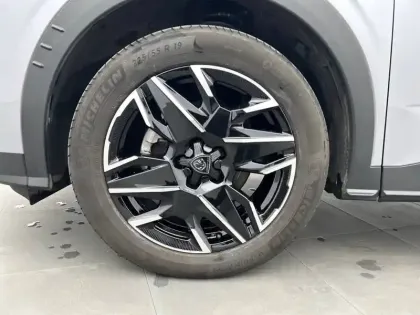 Photo 38 Peugeot 3008  Hybrid 136 e-DCS6