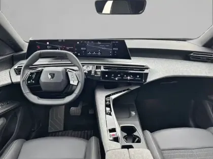 Photo 33 Peugeot 3008  Hybrid 136 e-DCS6