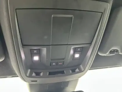 Photo 51 Peugeot 3008  Hybrid 136 e-DCS6