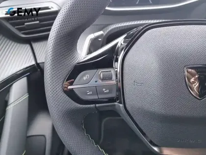 Photo 13 Peugeot 208  Hybrid 100 e-DCS6