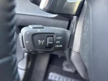 Photo 17 Peugeot 2008  Hybrid 145 e-DCS6