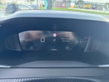 Photo 30 Peugeot 2008  Hybrid 145 e-DCS6