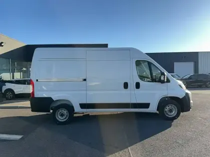 Photo 8 Peugeot Boxer  FGN TOLE 3.3 T L2H2 140 S&S BVM6