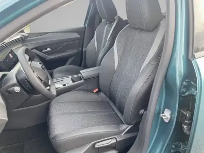 Photo 10 Peugeot 308  SW BlueHDi 130ch S&S EAT8