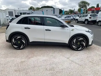 Photo 73 Abarth 600  e 240 ch