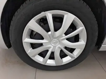 Photo 12 Opel Corsa  Electrique 136 ch & Batterie 50 kWh