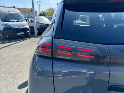 Photo 36 Peugeot 2008  Electrique 54 kWh 156 ch