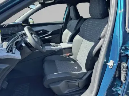 Photo 10 Peugeot 3008  Hybrid 136 e-DCS6