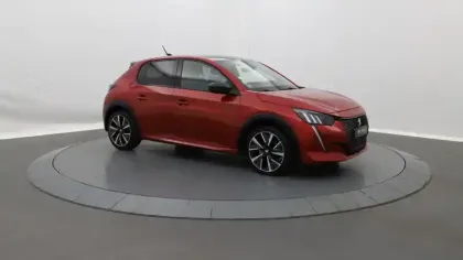 Photo 28 Peugeot 208  PureTech 100 S&S BVM6 GT